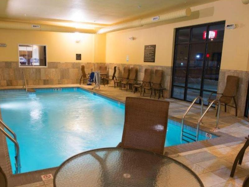 Hampton Inn & Suites Bismarck Northwest Exterior foto