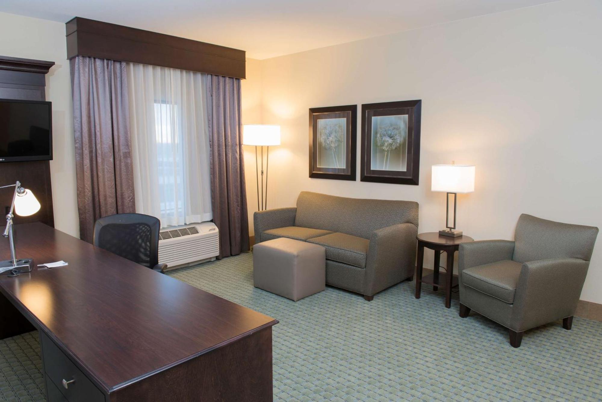 Hampton Inn & Suites Bismarck Northwest Exterior foto